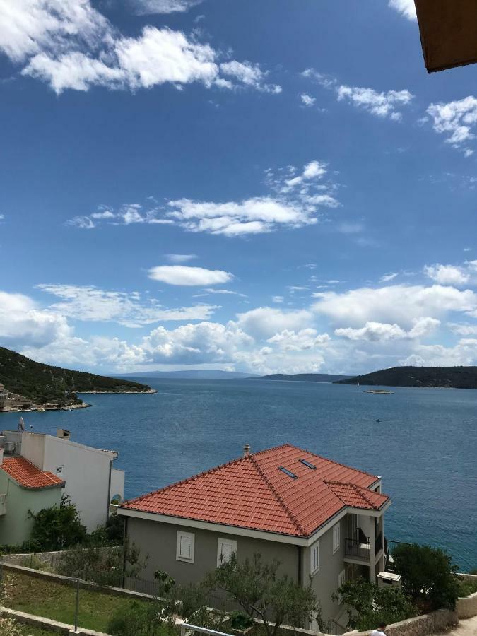 Vinišće Apartman Emilija מראה חיצוני תמונה